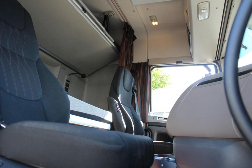 Daf XF 530 SC Retarder ACC LDWS Standklima Kühlbox - Cabeza tractora: foto 3 Daf XF 530 SC Retarder ACC LDWS Standklima Kühlbox - Cabeza tractora: foto 3