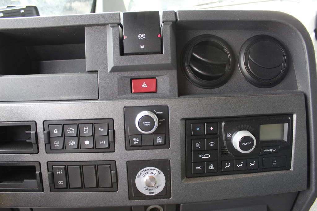Leasing de Renault T 460 E6   ACC   LDW   2 Tanks   Kamera Renault T 460 E6   ACC   LDW   2 Tanks   Kamera: foto 7