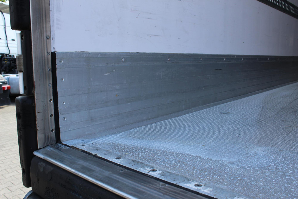 Lamberet TK SLXi Spectrum 2,65h Bi-Multi-Temp. TW LBW - Semirremolque frigorífico: foto 3 Lamberet TK SLXi Spectrum 2,65h Bi-Multi-Temp. TW LBW - Semirremolque frigorífico: foto 3