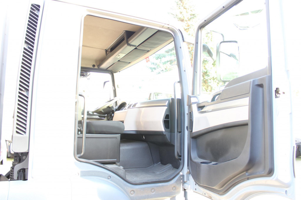 Camión lona MAN TGM 18.290 Plane-Koffer 7,5 m Klima 499TKm: foto 7 Camión lona MAN TGM 18.290 Plane-Koffer 7,5 m Klima 499TKm: foto 7