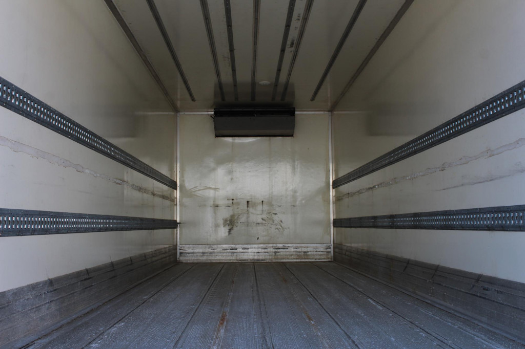 Mercedes-Benz Atego 1221 TK T-800R Tiefkühl Türen+LBW - Camión frigorífico: foto 3 Mercedes-Benz Atego 1221 TK T-800R Tiefkühl Türen+LBW - Camión frigorífico: foto 3