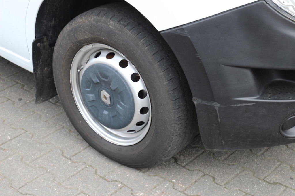 Camión con plataforma elevadora Renault Master  France-Elevateur 121 FT   120 kg   12m: foto 12 Camión con plataforma elevadora Renault Master  France-Elevateur 121 FT   120 kg   12m: foto 12