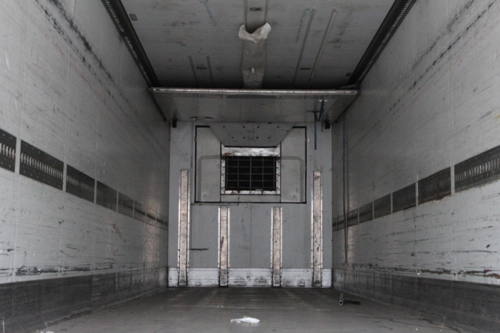 SCHMITZ Carrier Maxima 1300 Rolltor Strom Aluboden - Semirremolque frigorífico: foto 3 SCHMITZ Carrier Maxima 1300 Rolltor Strom Aluboden - Semirremolque frigorífico: foto 3