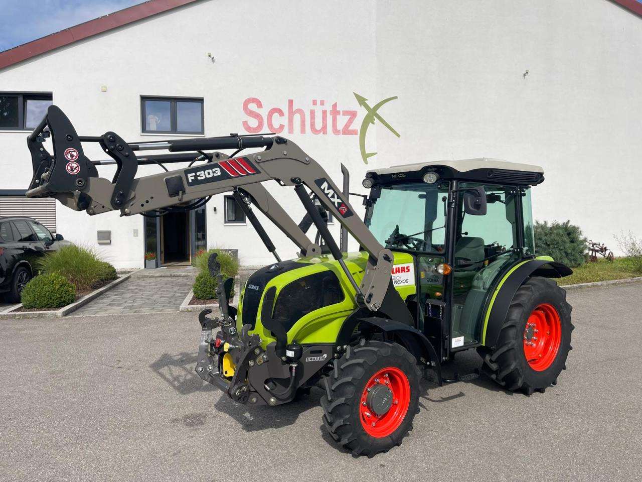 CLAAS Nexos 210 mit Frontlader und Frontzapfwelle, erst 236 Betriebsstunden, neuwertiger Zustand - Tractor: foto 1 CLAAS Nexos 210 mit Frontlader und Frontzapfwelle, erst 236 Betriebsstunden, neuwertiger Zustand - Tractor: foto 1