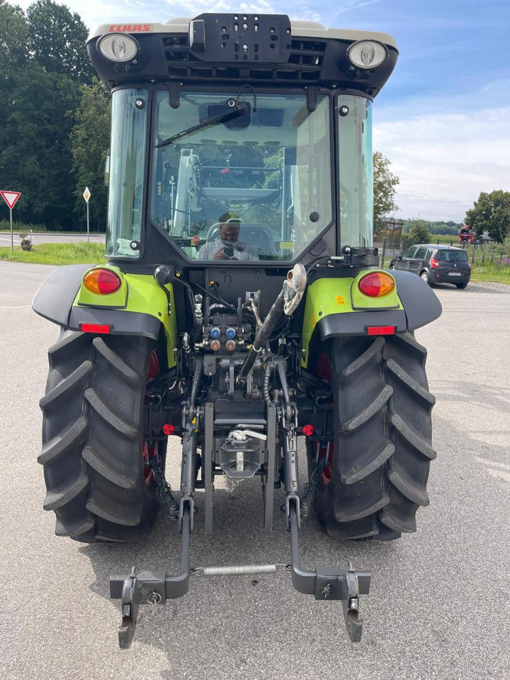 CLAAS Nexos 210 mit Frontlader und Frontzapfwelle, erst 236 Betriebsstunden, neuwertiger Zustand - Tractor: foto 4 CLAAS Nexos 210 mit Frontlader und Frontzapfwelle, erst 236 Betriebsstunden, neuwertiger Zustand - Tractor: foto 4