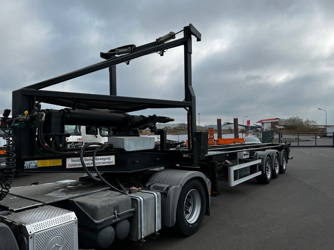 H&W 3- Achs Auflieger für Presscontainer H&W 3- Achs Auflieger für Presscontainer - Semirremolque portacontenedore/ Intercambiable: foto 2 H&W 3- Achs Auflieger für Presscontainer H&W 3- Achs Auflieger für Presscontainer - Semirremolque portacontenedore/ Intercambiable: foto 2