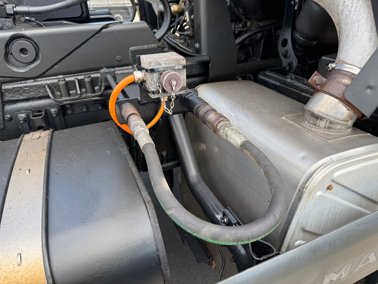 Camión multibasculante MAN TGA 18.350 4x4 Meiler Abroller RK 14.45 Winterd.: foto 11