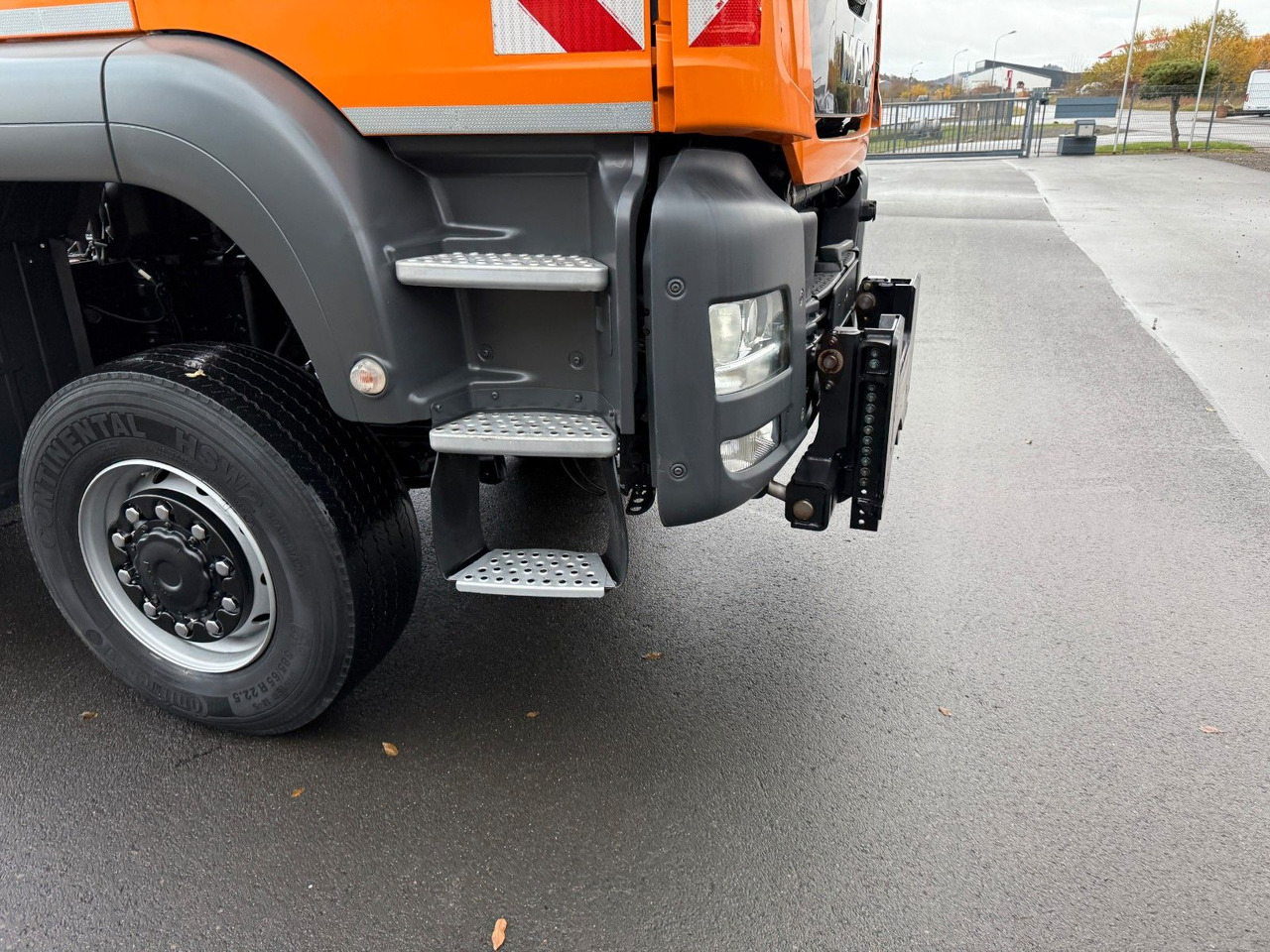 MAN TGS 18.360 4x4 Winterdienst Meiller Abroller - Camión multibasculante: foto 5 MAN TGS 18.360 4x4 Winterdienst Meiller Abroller - Camión multibasculante: foto 5