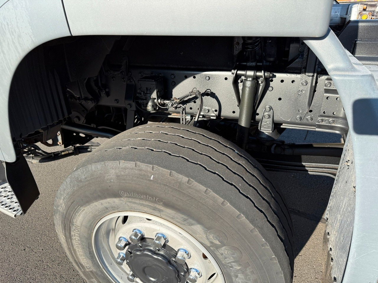 MAN TGS 18.360 4x4 Winterdienst Meiller Abroller - Camión multibasculante: foto 5 MAN TGS 18.360 4x4 Winterdienst Meiller Abroller - Camión multibasculante: foto 5