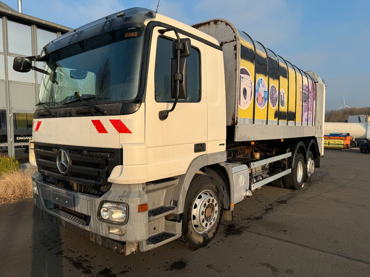 Mercedes-Benz Actros 2532 6x2 Faun Rotopress mit Zoeller 0301 Mercedes-Benz Actros 2532 6x2 Faun Rotopress mit Zoeller 0301 - Camión de basura: foto 1 Mercedes-Benz Actros 2532 6x2 Faun Rotopress mit Zoeller 0301 Mercedes-Benz Actros 2532 6x2 Faun Rotopress mit Zoeller 0301 - Camión de basura: foto 1