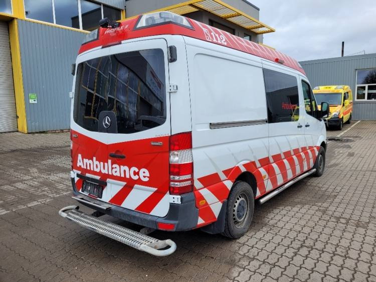 MERCEDES – BENZ SPRINTER 319 AMBULANCE (PROFILE) KLIMA, 6.2017, EURO 6 - Ambulancia: foto 4 MERCEDES – BENZ SPRINTER 319 AMBULANCE (PROFILE) KLIMA, 6.2017, EURO 6 - Ambulancia: foto 4