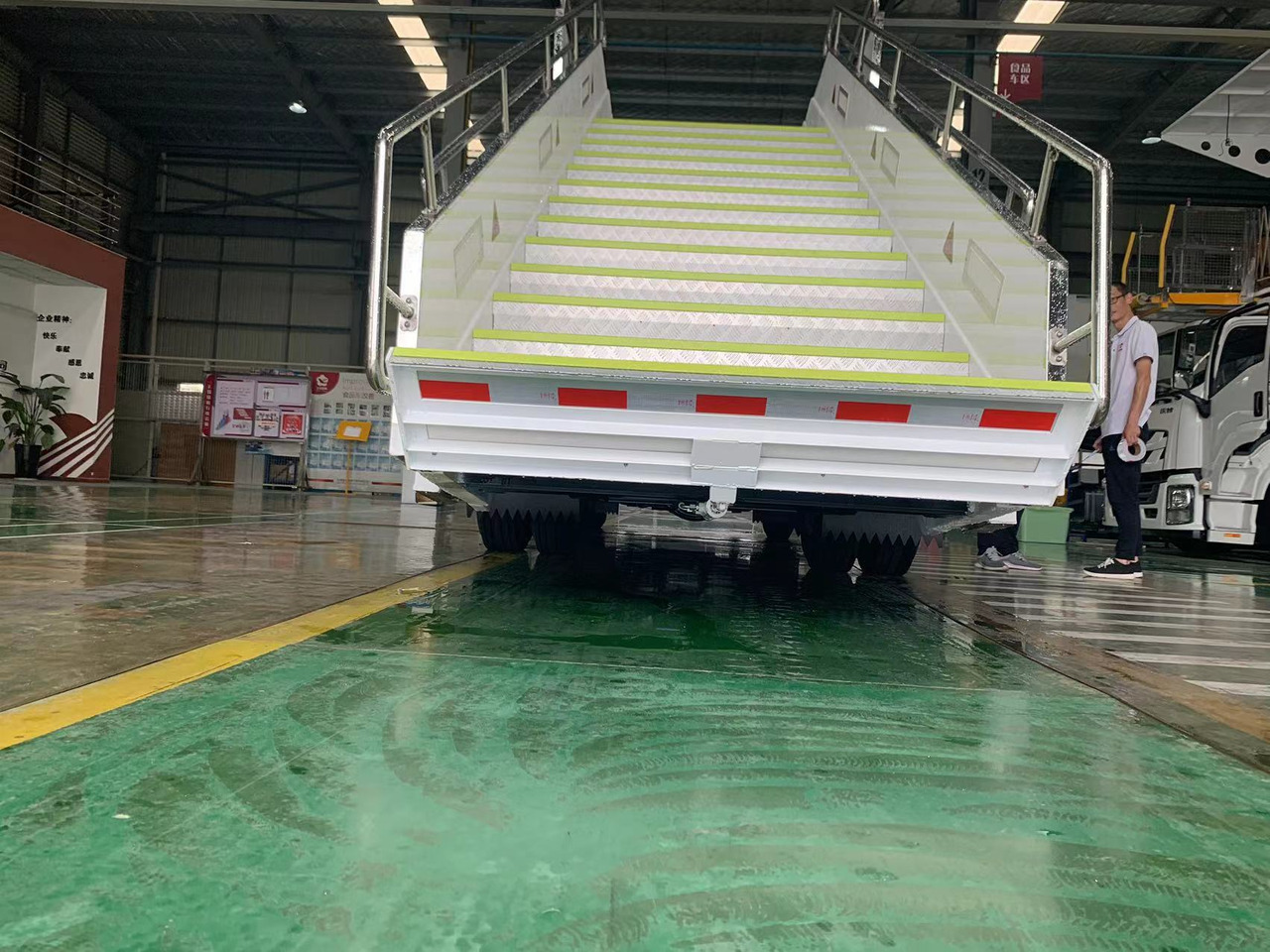 ABC PSD5900 - Escalera de pasajeros: foto 2 ABC PSD5900 - Escalera de pasajeros: foto 2