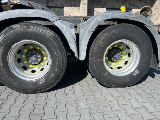 MAN TGA 26.360 TGA 26.360 6x4 Steelspring - Camión portacontenedore/ Intercambiable: foto 3 MAN TGA 26.360 TGA 26.360 6x4 Steelspring - Camión portacontenedore/ Intercambiable: foto 3