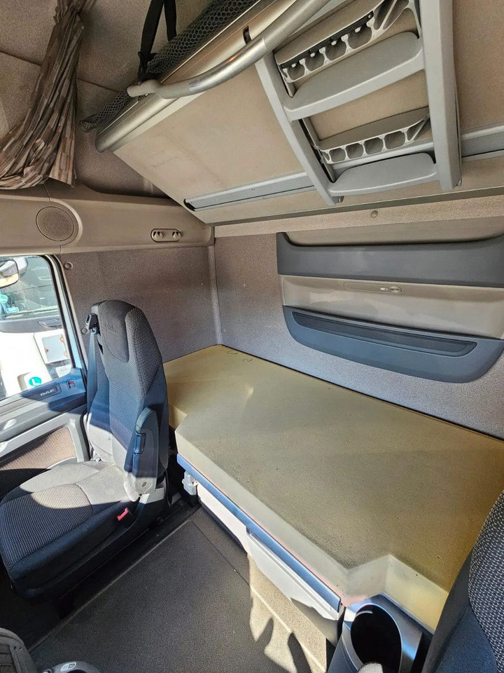 Cabeza tractora DAF XF 460 SSC Retarder Standklima: foto 8 Cabeza tractora DAF XF 460 SSC Retarder Standklima: foto 8