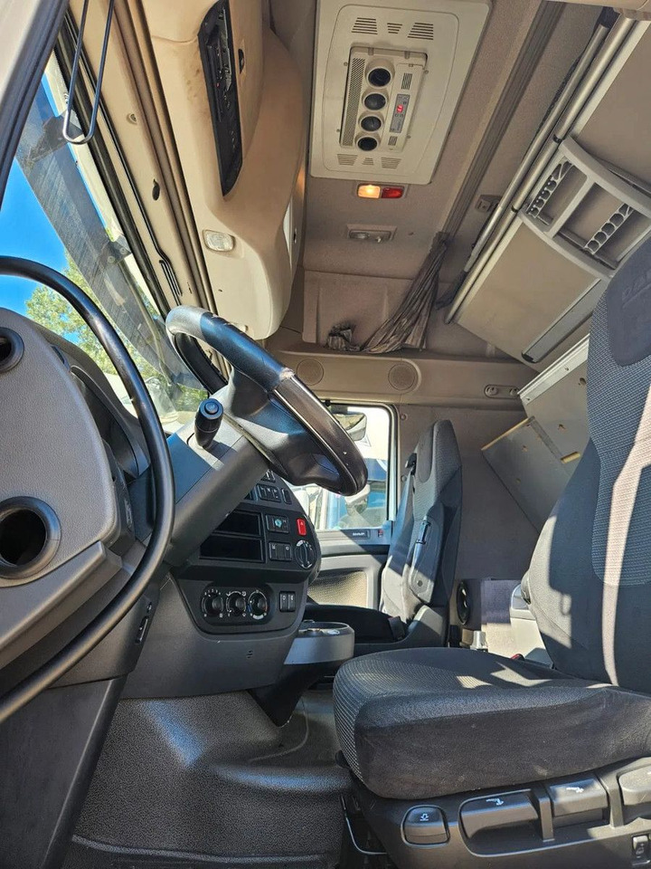Cabeza tractora DAF XF 460 SSC Retarder Standklima: foto 6 Cabeza tractora DAF XF 460 SSC Retarder Standklima: foto 6