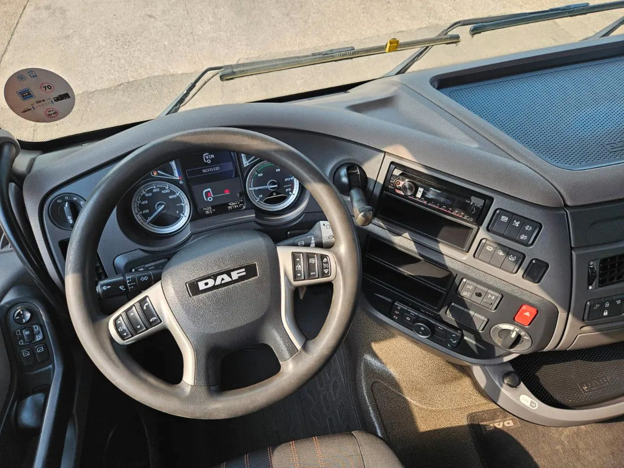 Cabeza tractora DAF XF 480 SSC-Standard-StandKlima: foto 8 Cabeza tractora DAF XF 480 SSC-Standard-StandKlima: foto 8