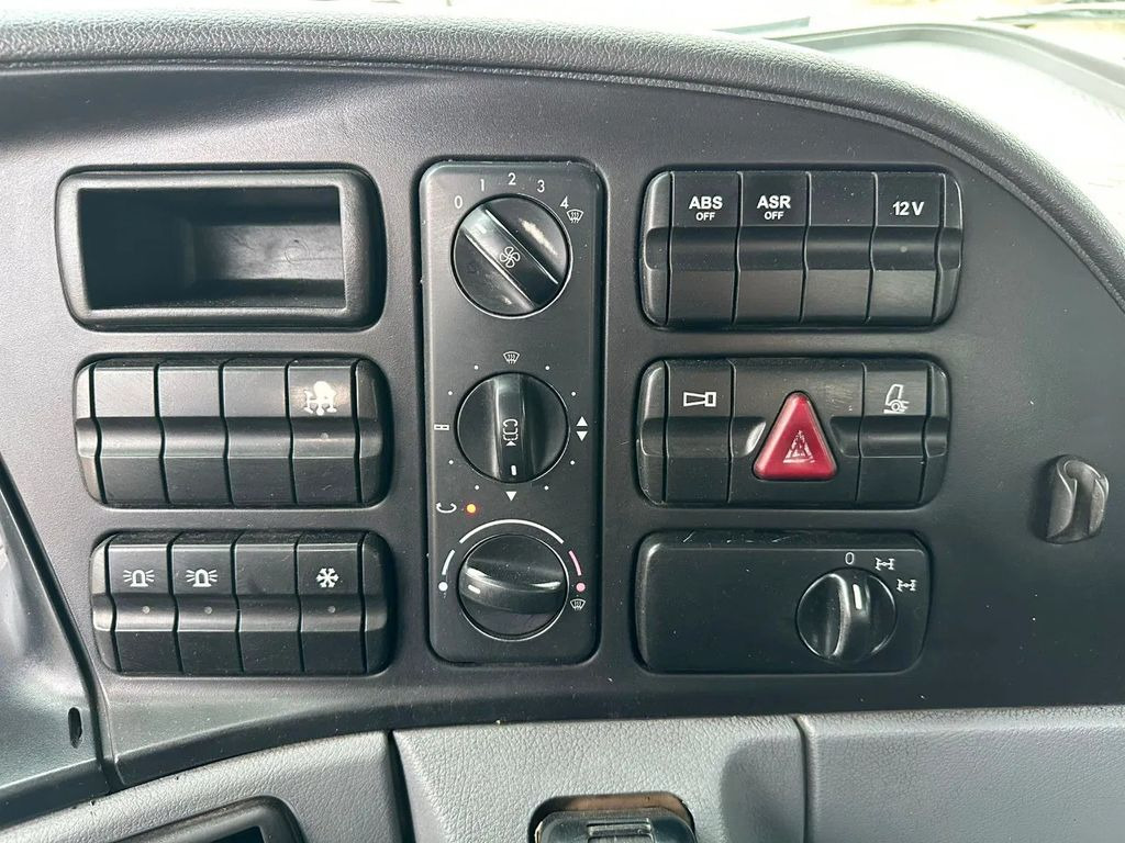 Camión volquete Mercedes-Benz Actros 3341 3 sided Tipper, 6x4, Euro 3,: foto 10