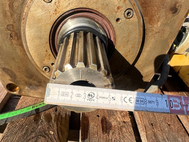 CATERPILLAR - Bomba hidráulica para Excavadora de cadenas: foto 4 CATERPILLAR - Bomba hidráulica para Excavadora de cadenas: foto 4