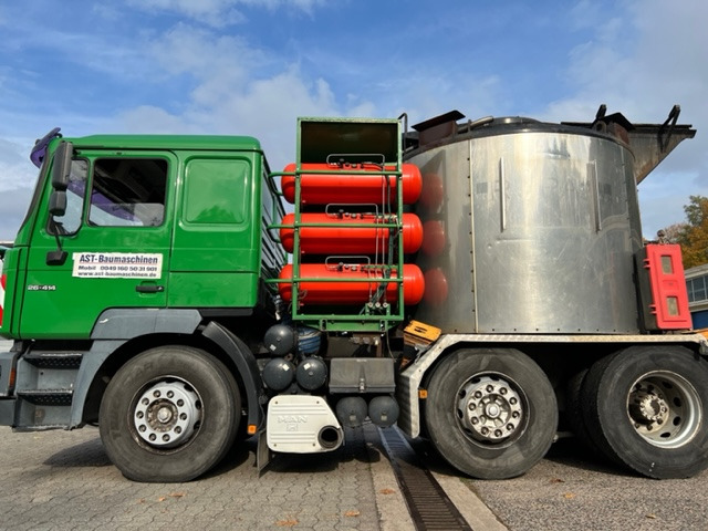 LKW MAN Asphaltkocher Bitumen Mastic mit Isolierung 26.414 - Construcción de carreteras: foto 1 LKW MAN Asphaltkocher Bitumen Mastic mit Isolierung 26.414 - Construcción de carreteras: foto 1