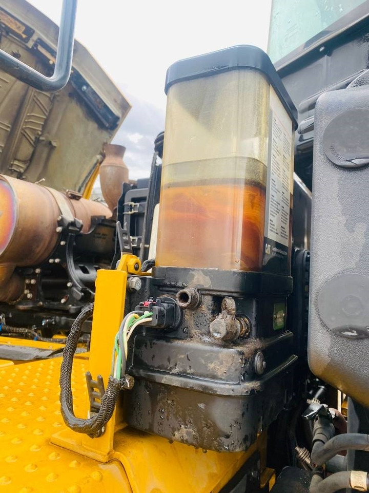 Cargadora de ruedas CAT 950 K: foto 8 Cargadora de ruedas CAT 950 K: foto 8