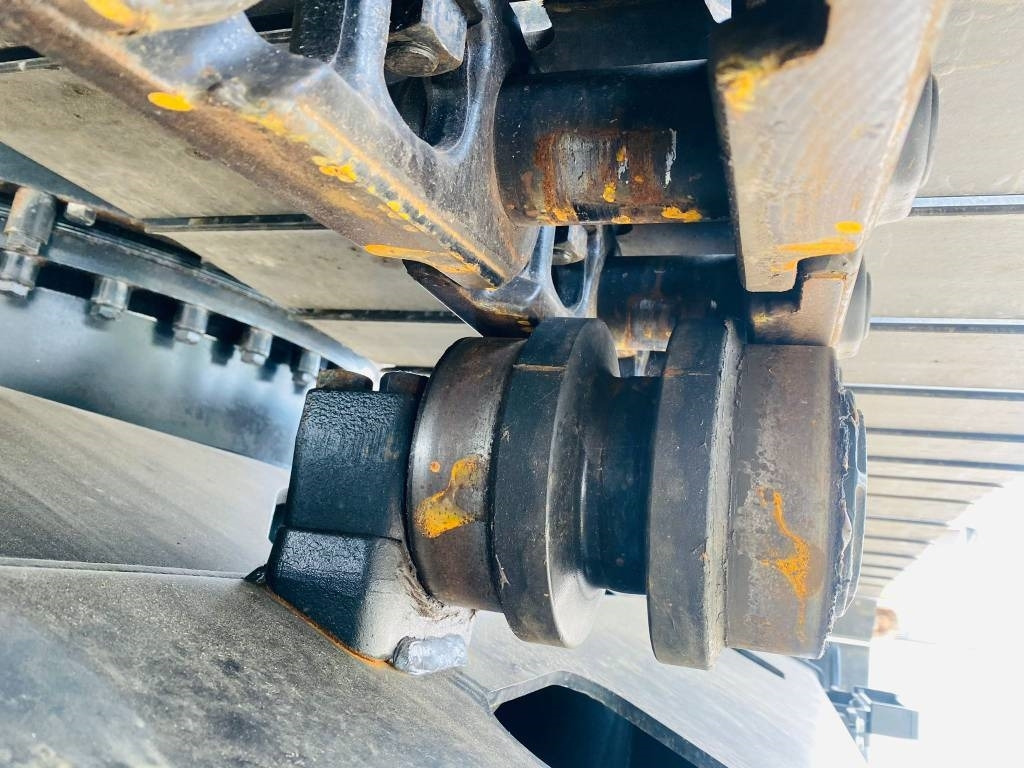 Excavadora Hitachi ZX 300lc-7: foto 12