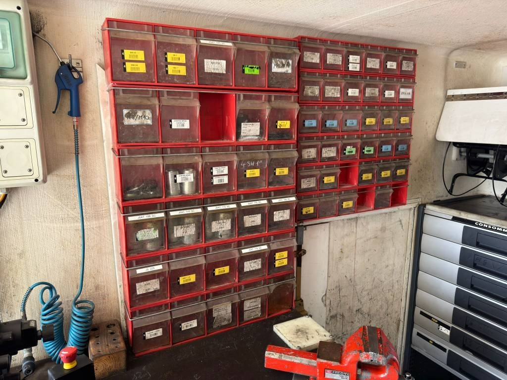 Maquinaria de construcción Mercedes-Benz Sprinter 2.2 Ambulance: foto 6 Maquinaria de construcción Mercedes-Benz Sprinter 2.2 Ambulance: foto 6