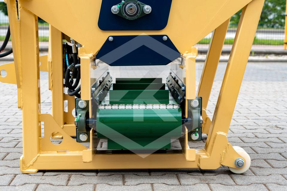 Maquinaria ganadera nuevo Liegeboxen Einstreugerät Futterverteilgerät Hoflader Teleskoplade: foto 8