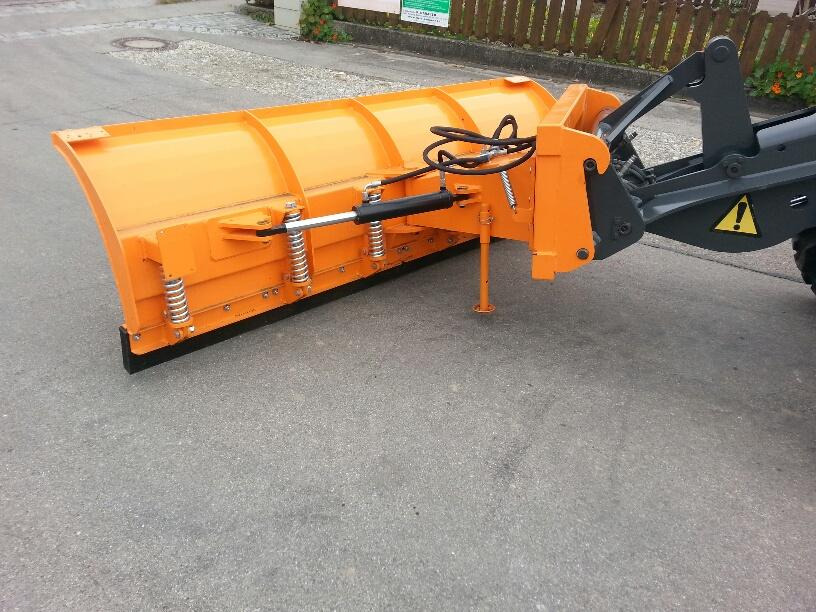 Schneeschild 2,6m Kramer Schlepper Radlader Hoflader Frontlader - Cuchilla quitanieves: foto 2 Schneeschild 2,6m Kramer Schlepper Radlader Hoflader Frontlader - Cuchilla quitanieves: foto 2