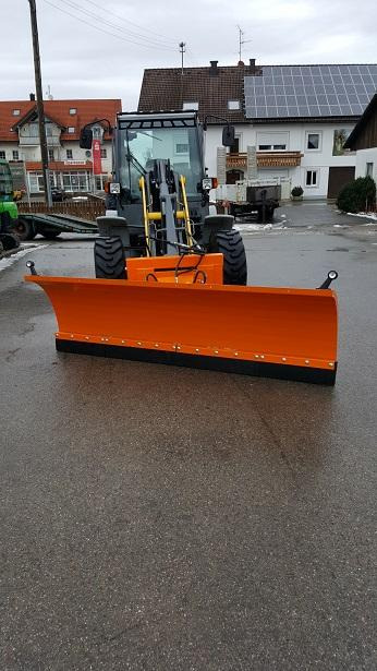Schneeschild 2,6m Kramer Schlepper Radlader Hoflader Frontlader - Cuchilla quitanieves: foto 1 Schneeschild 2,6m Kramer Schlepper Radlader Hoflader Frontlader - Cuchilla quitanieves: foto 1