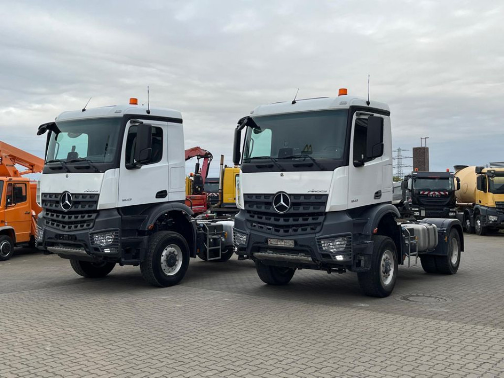 MERCEDES-BENZ Mercedes-Benz Arocs SZM 2043 AS 4x4 nur 133TKM ! Kipphydraulik - Cabeza tractora: foto 1 MERCEDES-BENZ Mercedes-Benz Arocs SZM 2043 AS 4x4 nur 133TKM ! Kipphydraulik - Cabeza tractora: foto 1