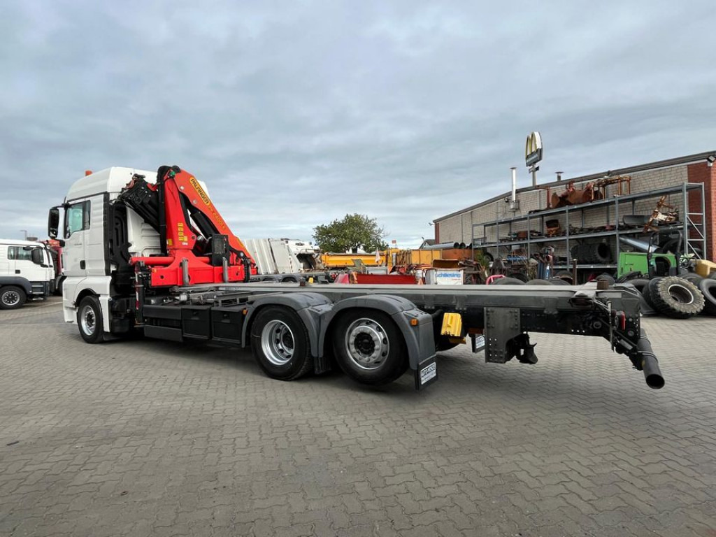 Camión caja abierta, Camión grúa MAN TG-X 26.460 6x2-2 BL Pritsche Kran PK 24.001 Funk Lenk: foto 10 Camión caja abierta, Camión grúa MAN TG-X 26.460 6x2-2 BL Pritsche Kran PK 24.001 Funk Lenk: foto 10