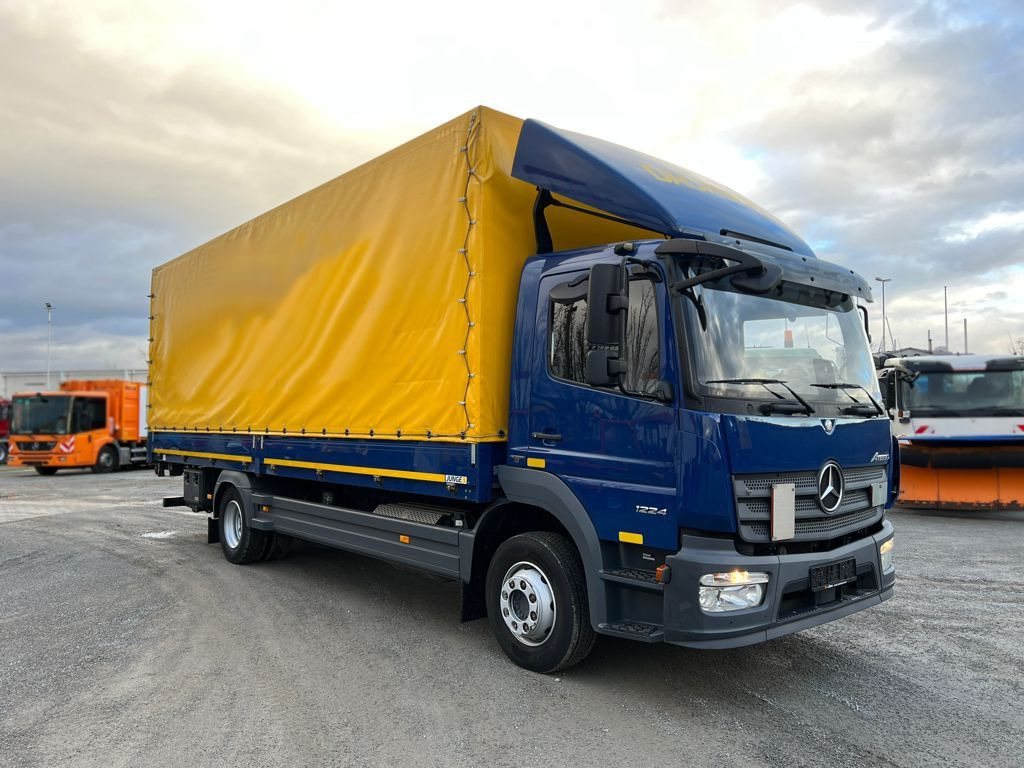 Mercedes-Benz Atego 1224 L Pritsche LBW LBW 1.5 to - Camión lona: foto 2 Mercedes-Benz Atego 1224 L Pritsche LBW LBW 1.5 to - Camión lona: foto 2