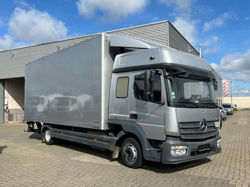 Mercedes-Benz Atego 818 L Möbelkoffer LBW Möbelkoffer gr.Fhs+S - Furgoneta caja cerrada: foto 2 Mercedes-Benz Atego 818 L Möbelkoffer LBW Möbelkoffer gr.Fhs+S - Furgoneta caja cerrada: foto 2