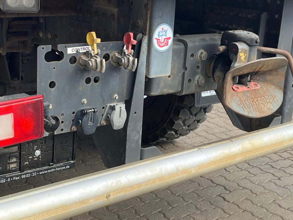 VOLVO (S) Truck FM 330 4x4 Pritsche Kran Singelreifen Funkfernbedienung - Camión caja abierta, Camión grúa: foto 5 VOLVO (S) Truck FM 330 4x4 Pritsche Kran Singelreifen Funkfernbedienung - Camión caja abierta, Camión grúa: foto 5