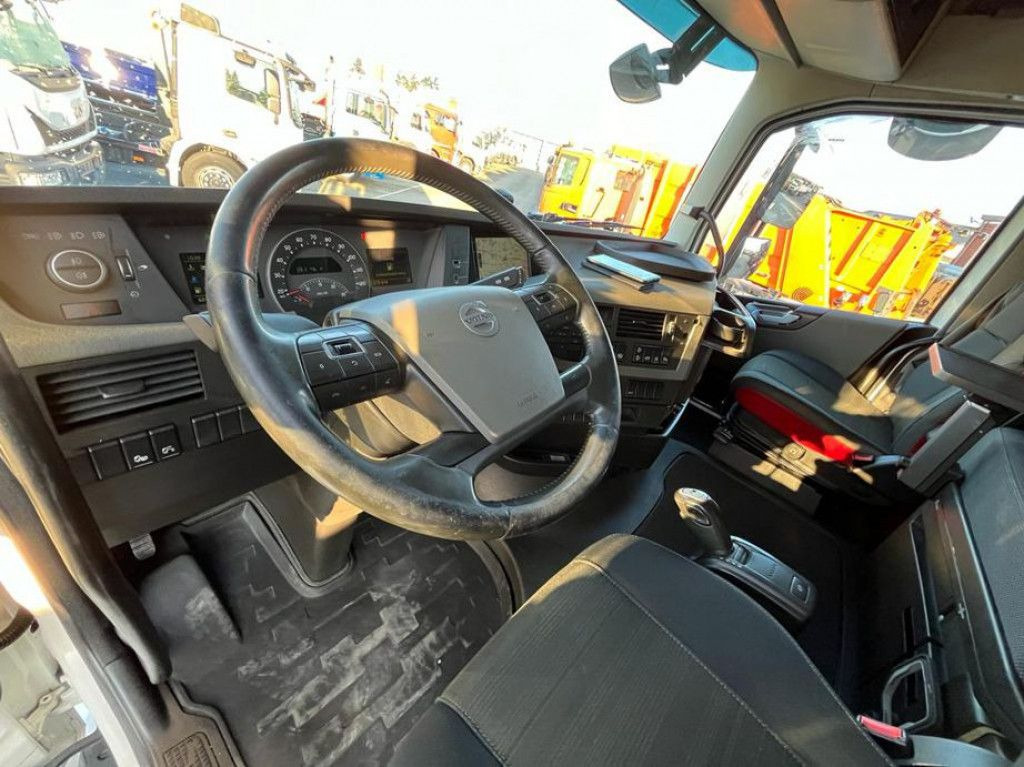 Volvo FH 500 6x2 Abrollkipper Funkfernbedienung - Camión multibasculante: foto 5 Volvo FH 500 6x2 Abrollkipper Funkfernbedienung - Camión multibasculante: foto 5