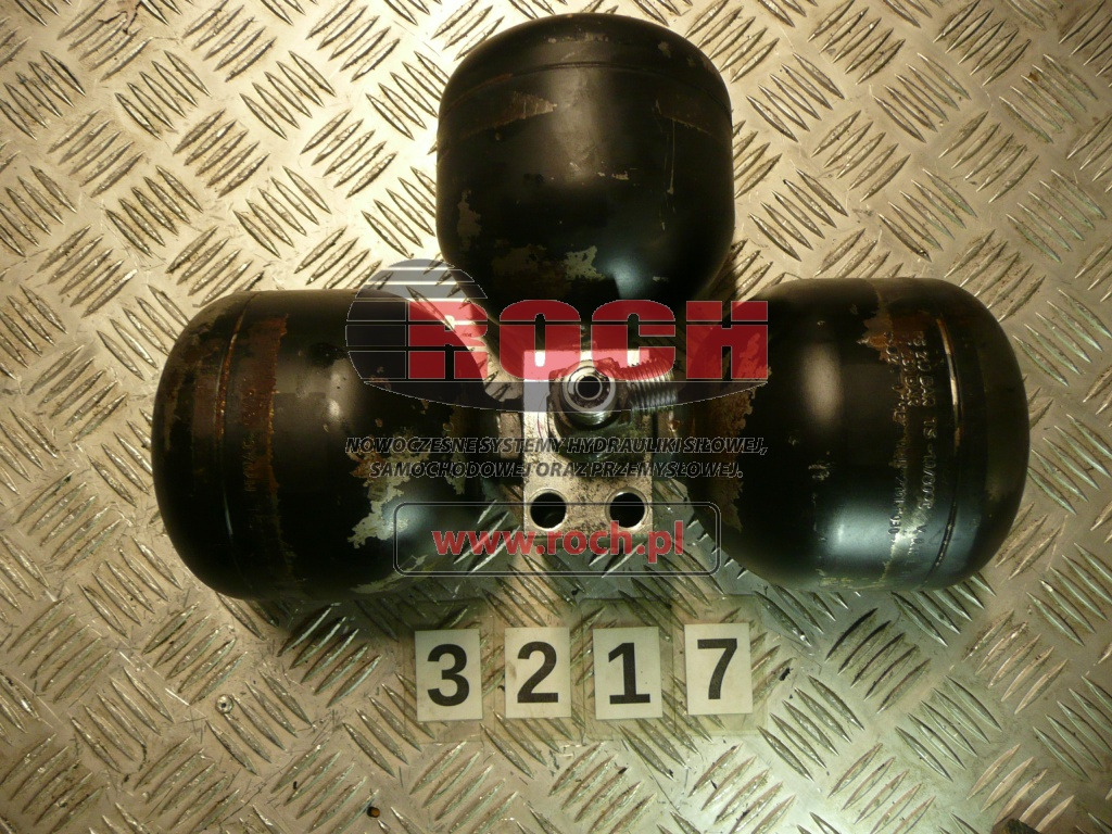 BLOK STEROWNICZY 110x165x45 + HYDROAKUMULATOR HYDAC 0,75L - Válvula hidráulica: foto 1 BLOK STEROWNICZY 110x165x45 + HYDROAKUMULATOR HYDAC 0,75L - Válvula hidráulica: foto 1