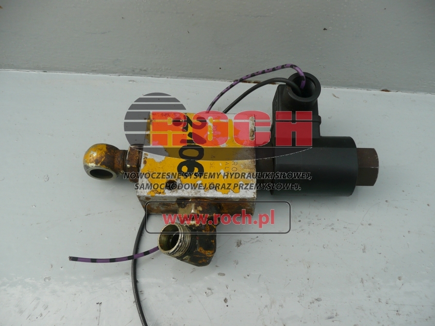 COMATROL EDH06/3204-SE - 1 SEKCYJNY + 27VDC 26W - Válvula hidráulica para Maquinaria de construcción: foto 1 COMATROL EDH06/3204-SE - 1 SEKCYJNY + 27VDC 26W - Válvula hidráulica para Maquinaria de construcción: foto 1