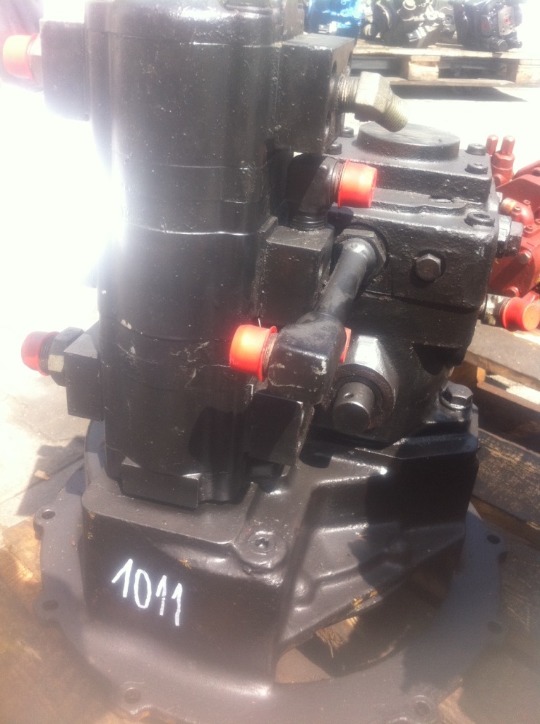 DAIKIN SUNDSTRAND + NIHON SPINDLE PV18AL-S00F-10-615 11-FK-44895 + 103 PBBB331LK108 - Bomba hidráulica para Maquinaria de construcción: foto 1 DAIKIN SUNDSTRAND + NIHON SPINDLE PV18AL-S00F-10-615 11-FK-44895 + 103 PBBB331LK108 - Bomba hidráulica para Maquinaria de construcción: foto 1