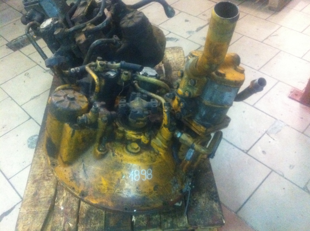 FIAT 815 BIS + A13153 + A42X 341069 + 790129418A00411 - Bomba hidráulica para Maquinaria de construcción: foto 1 FIAT 815 BIS + A13153 + A42X 341069 + 790129418A00411 - Bomba hidráulica para Maquinaria de construcción: foto 1