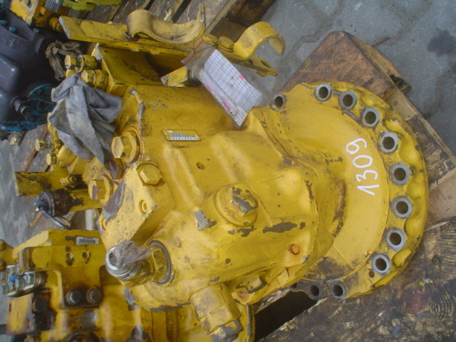 KOMATSU E2967928 - Motor hidráulico para Maquinaria de construcción: foto 1 KOMATSU E2967928 - Motor hidráulico para Maquinaria de construcción: foto 1