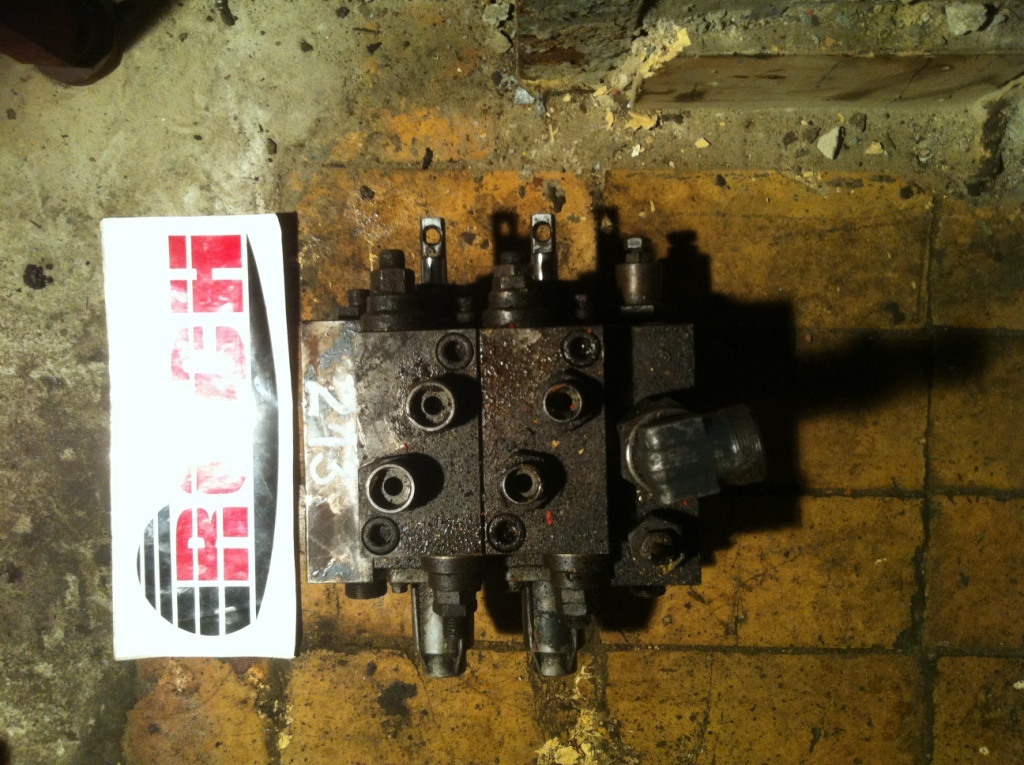 MARREL HYDRO FD3G06 S16 288772 - 2 SEKCYJNY - Válvula hidráulica para Maquinaria de construcción: foto 1 MARREL HYDRO FD3G06 S16 288772 - 2 SEKCYJNY - Válvula hidráulica para Maquinaria de construcción: foto 1
