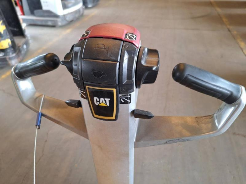 Caterpillar NSP16N2 - Apilador: foto 5 Caterpillar NSP16N2 - Apilador: foto 5