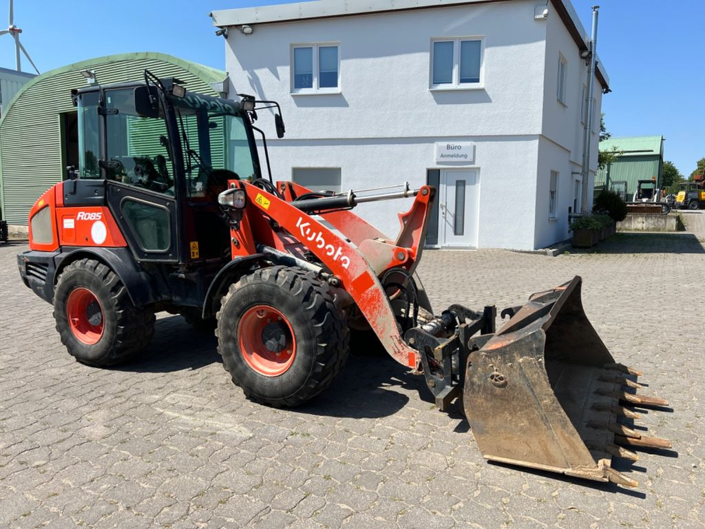 Kubota R 085, Bj 19, 1820 BH, SWE, Schaufel, Gabel - Cargadora de ruedas: foto 2 Kubota R 085, Bj 19, 1820 BH, SWE, Schaufel, Gabel - Cargadora de ruedas: foto 2