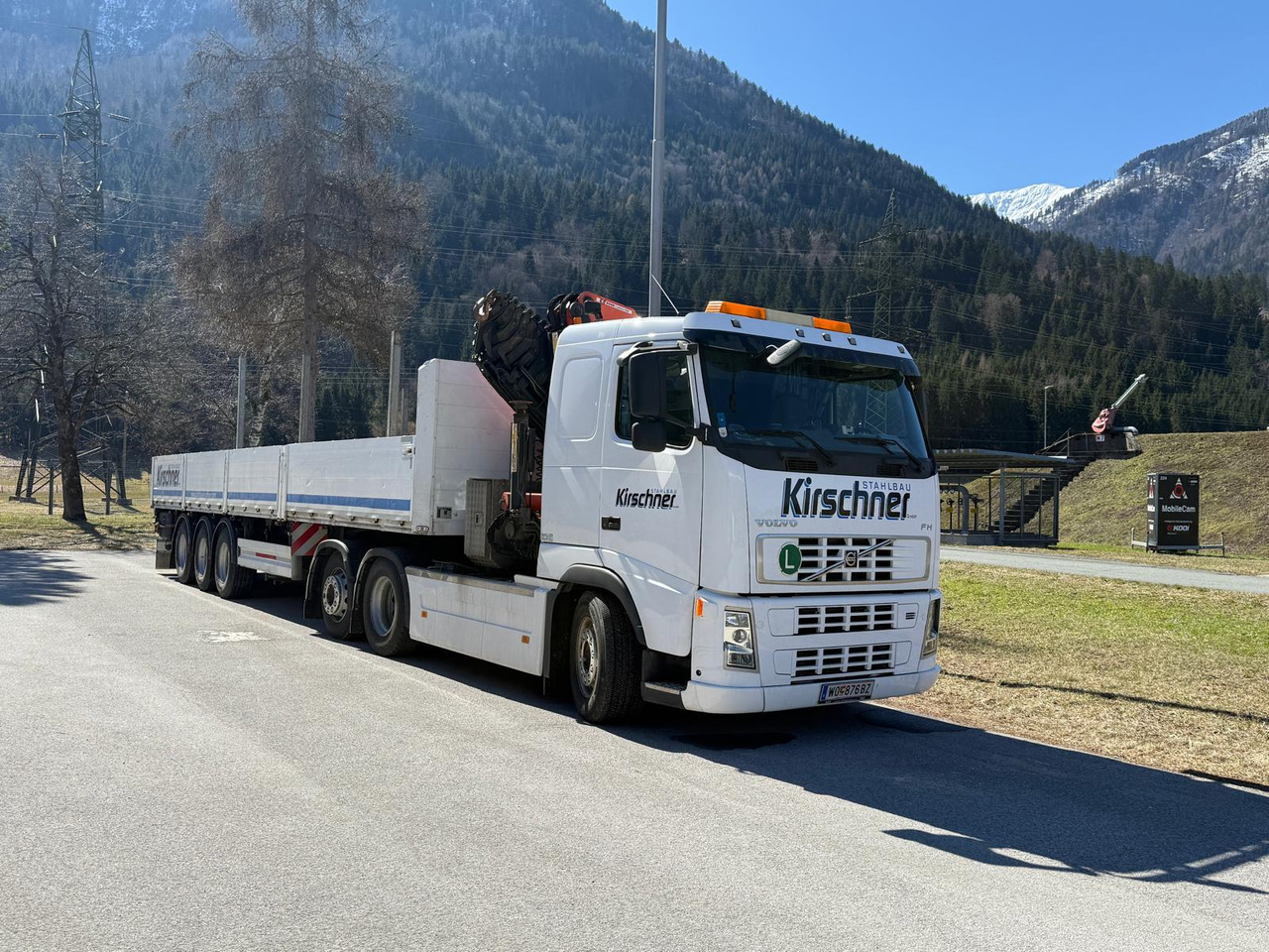 Volvo Kran LKW mit Hangler Auflieger ausziehbar ! - Cabeza tractora: foto 1 Volvo Kran LKW mit Hangler Auflieger ausziehbar ! - Cabeza tractora: foto 1