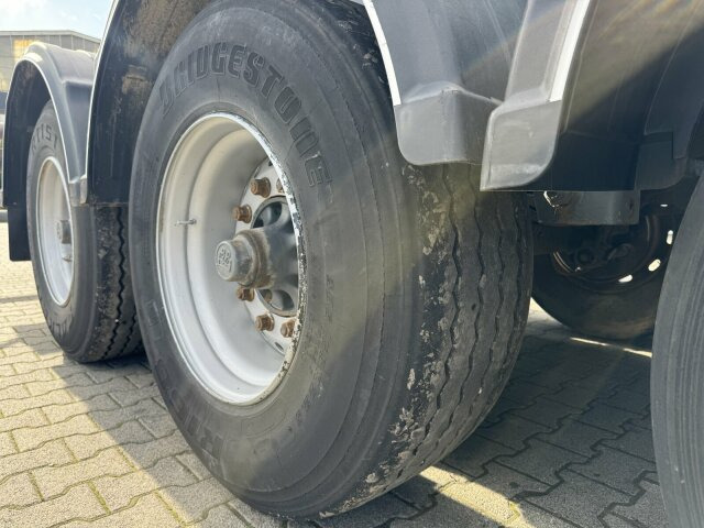 BLUMHARDT SAL.40.24 Holztransporter 3 Achse - Remolque maderero: foto 5 BLUMHARDT SAL.40.24 Holztransporter 3 Achse - Remolque maderero: foto 5