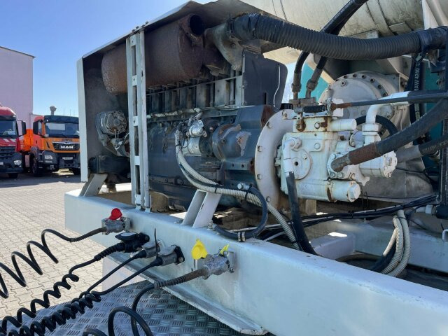 Betonmischer-Auflieger Intermix 12 m³ mit Motor - Semirremolque hormigonera: foto 2 Betonmischer-Auflieger Intermix 12 m³ mit Motor - Semirremolque hormigonera: foto 2