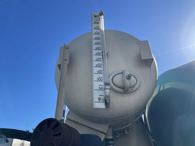 Betonmischer-Auflieger Intermix 12 m³ mit Motor - Semirremolque hormigonera: foto 3 Betonmischer-Auflieger Intermix 12 m³ mit Motor - Semirremolque hormigonera: foto 3