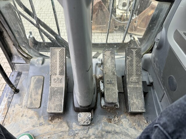 CAT M318D Mobilbagger *9.235 h *Schnellw. *Greifer - Excavadora de ruedas: foto 5 CAT M318D Mobilbagger *9.235 h *Schnellw. *Greifer - Excavadora de ruedas: foto 5