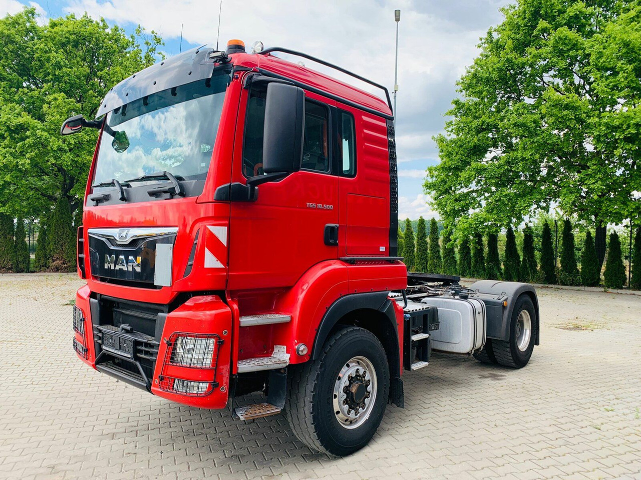 MAN TGS 18.500 4x4H BLS Euro 6 SZM Kipphyd. Retarder - Cabeza tractora: foto 2 MAN TGS 18.500 4x4H BLS Euro 6 SZM Kipphyd. Retarder - Cabeza tractora: foto 2