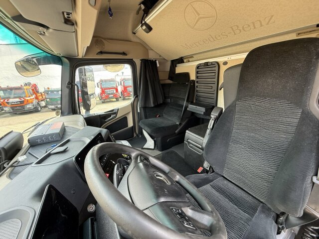 Cabeza tractora Mercedes-Benz ACTROS 1846 4x4 HAD Eur 6 Kipphydraulik Retarder: foto 14 Cabeza tractora Mercedes-Benz ACTROS 1846 4x4 HAD Eur 6 Kipphydraulik Retarder: foto 14